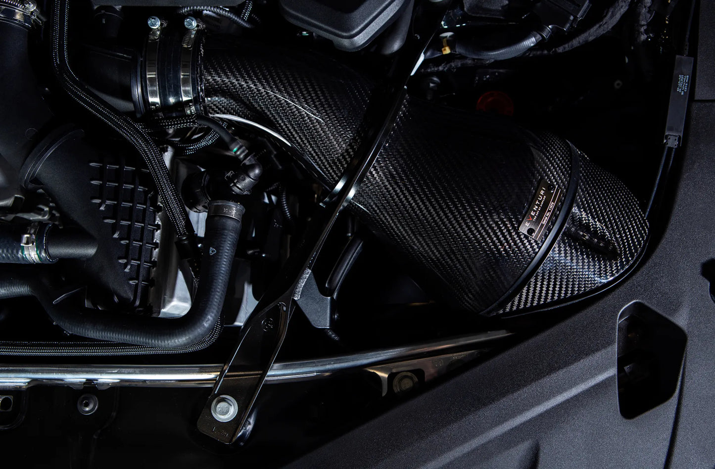 Eventuri Ansaugung Carbon BMW F90 M5 F92 M8 mit Teilegutachten